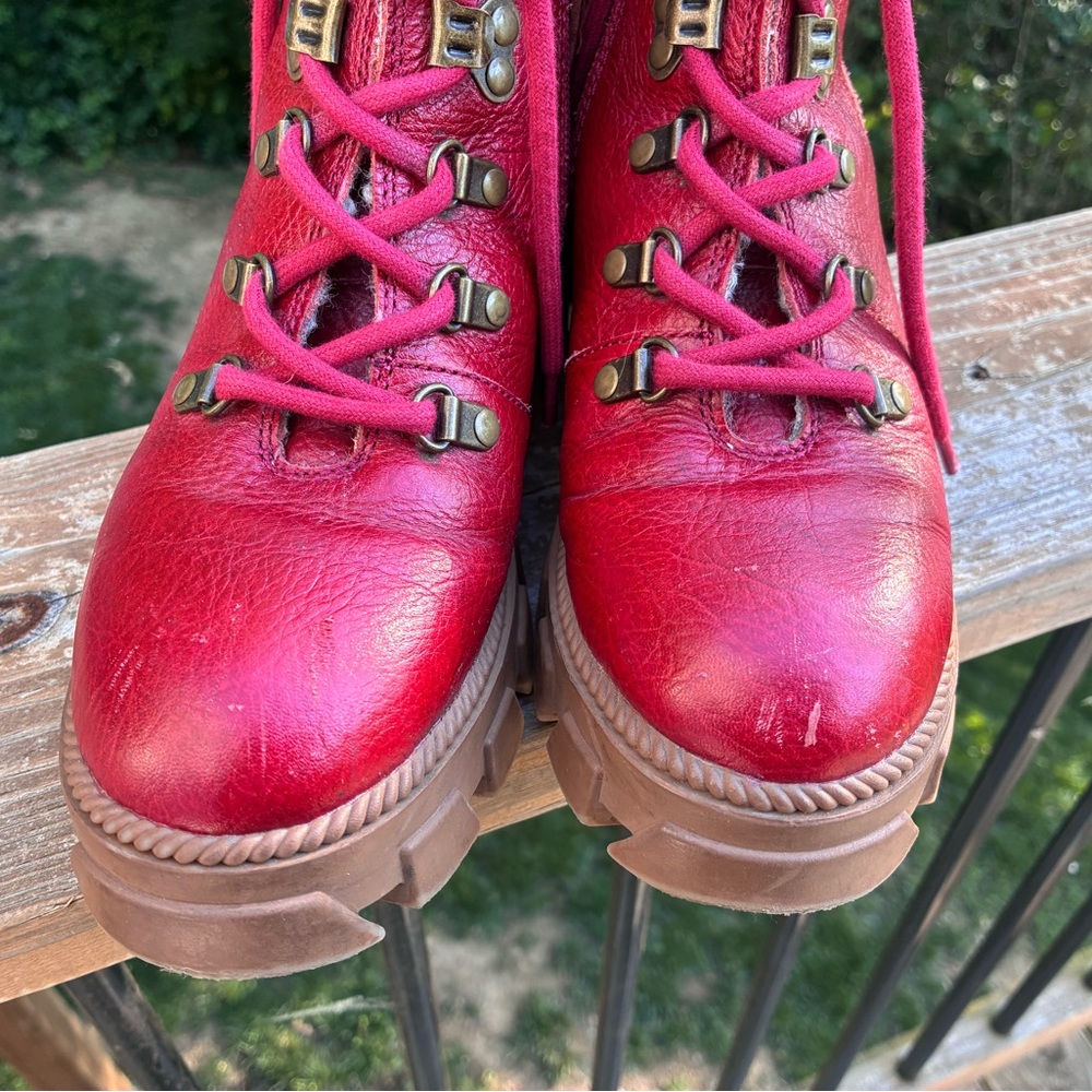 Kelsi Dagger Red Lace-Up Chunky Lug Ankle Boots - Picture 3 of 5